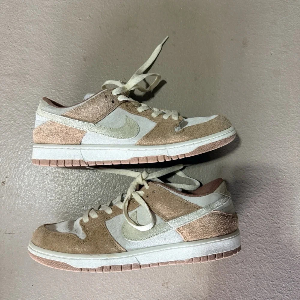 Nike product pair